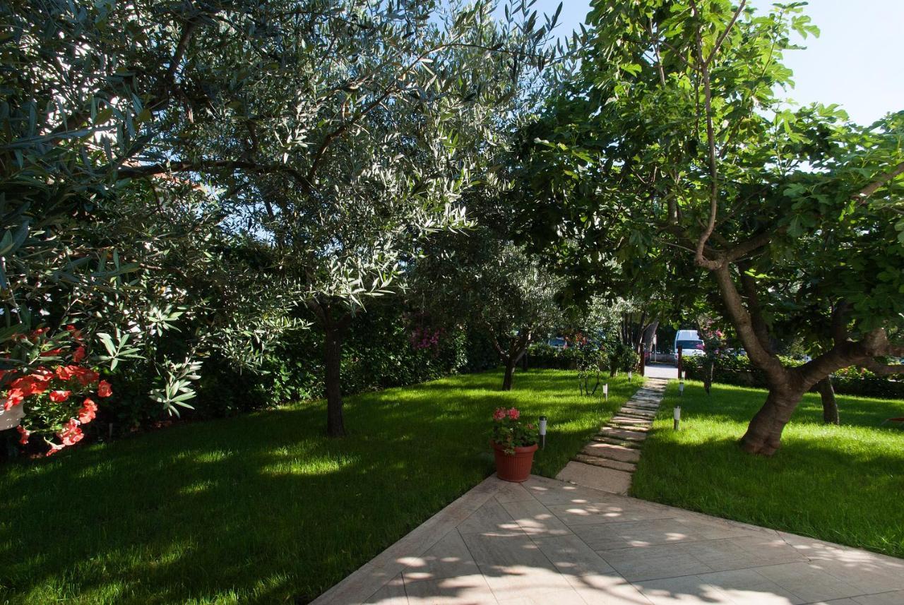 Weis Apartments Rovinj Zimmer foto
