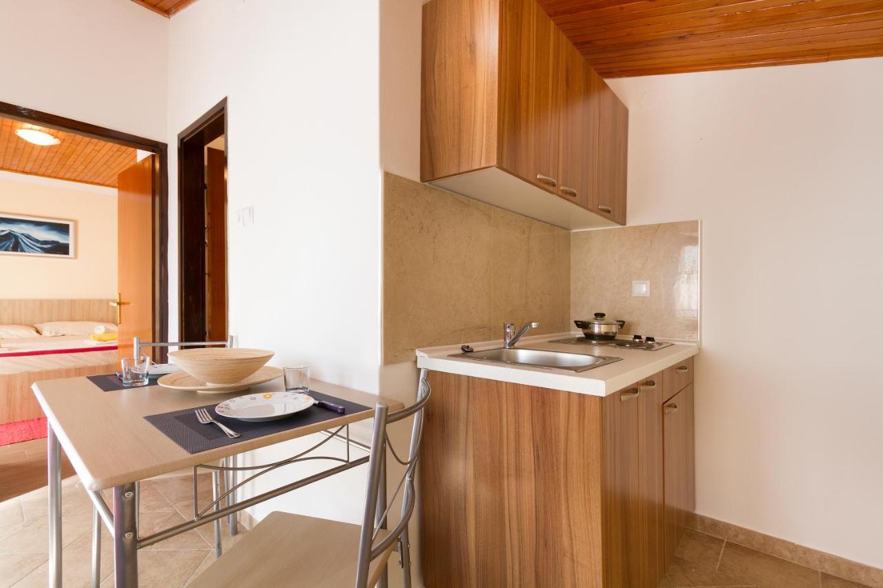 Weis Apartments Rovinj Exterior foto