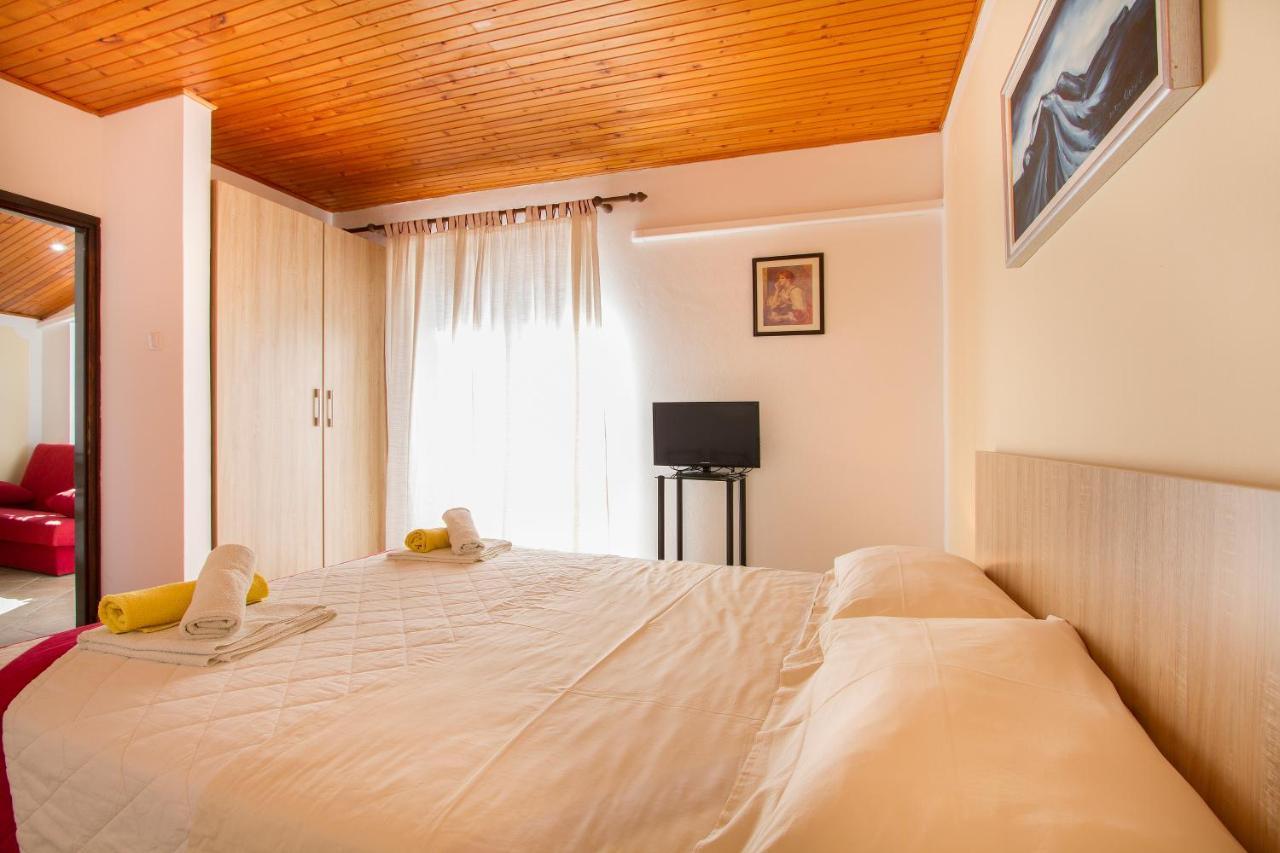Weis Apartments Rovinj Exterior foto