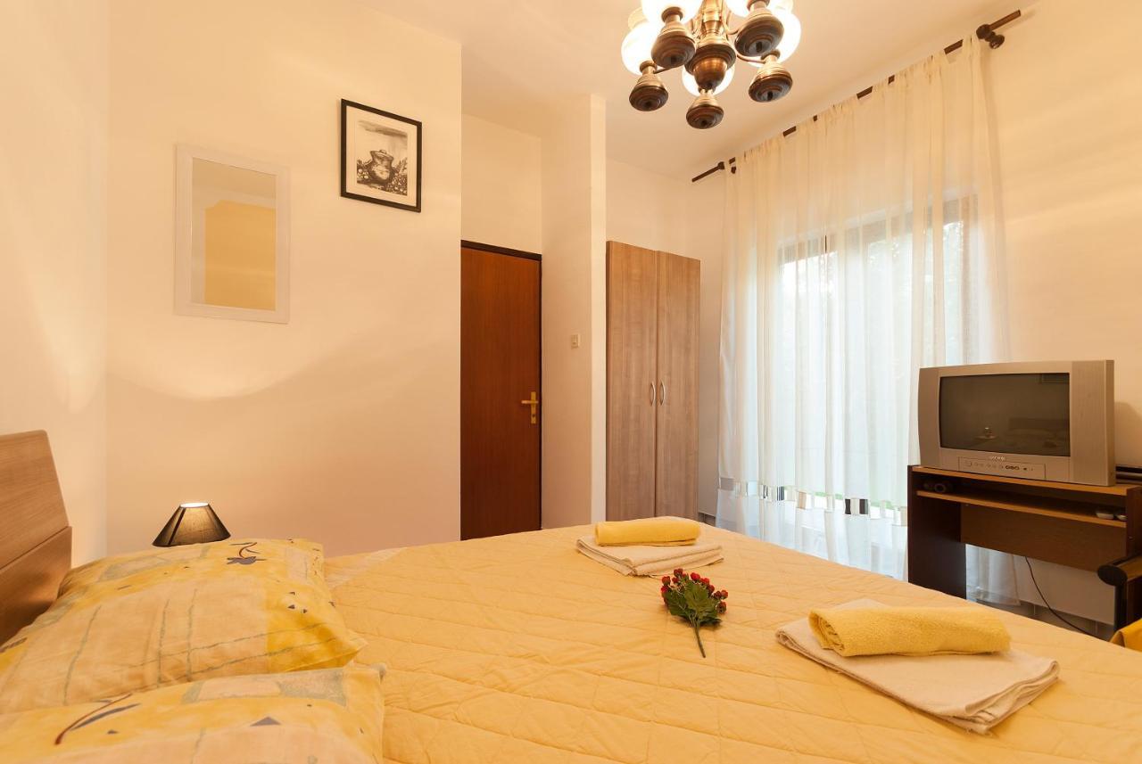 Weis Apartments Rovinj Zimmer foto