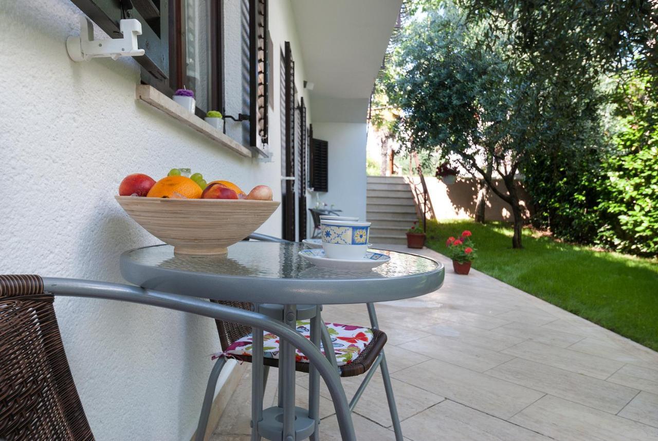 Weis Apartments Rovinj Zimmer foto