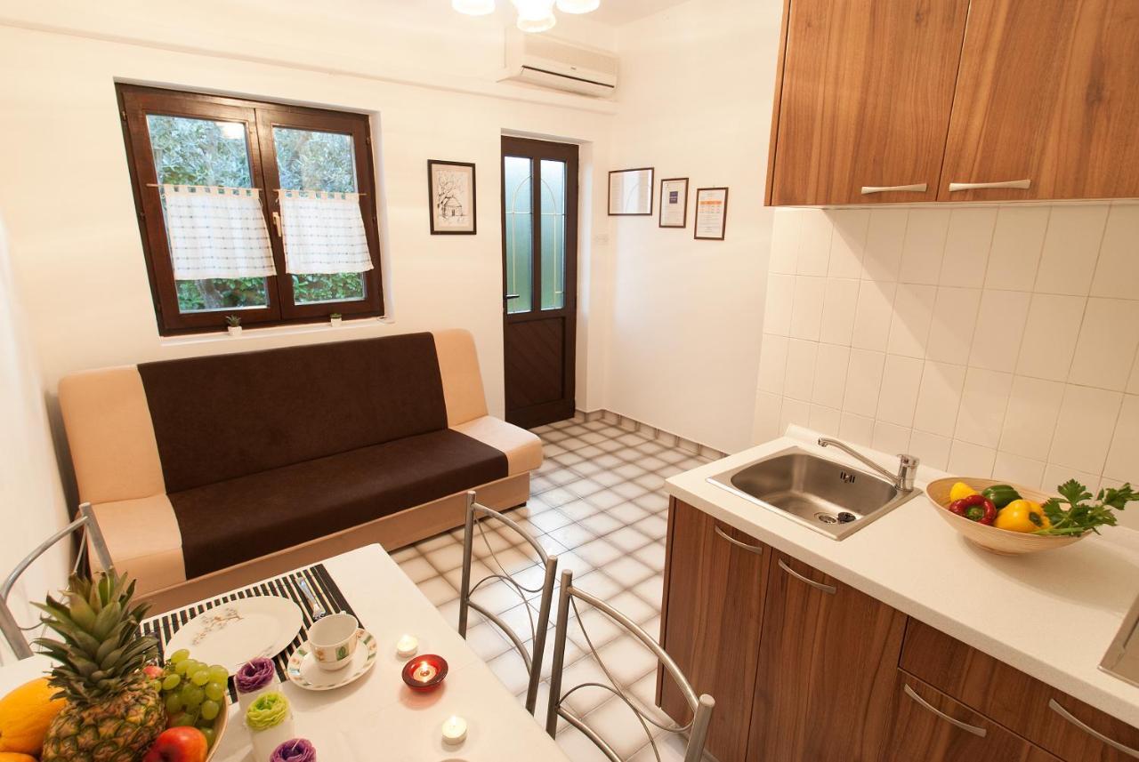 Weis Apartments Rovinj Zimmer foto